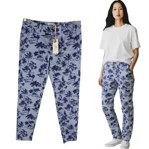 NEW Vineyard Vines Island Skinny Cargo Pants Blue Straight Leg Size 4